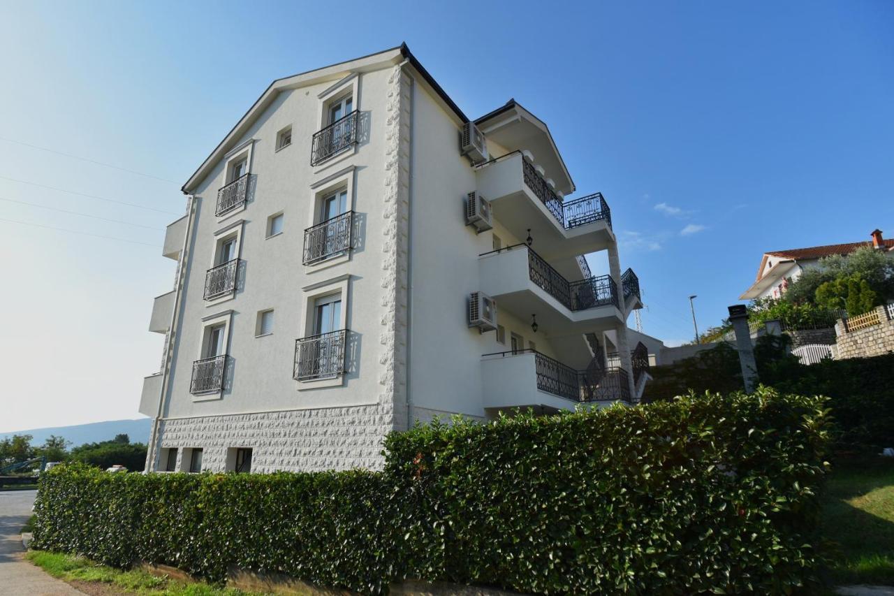 Villa Julia Baosic Exterior photo