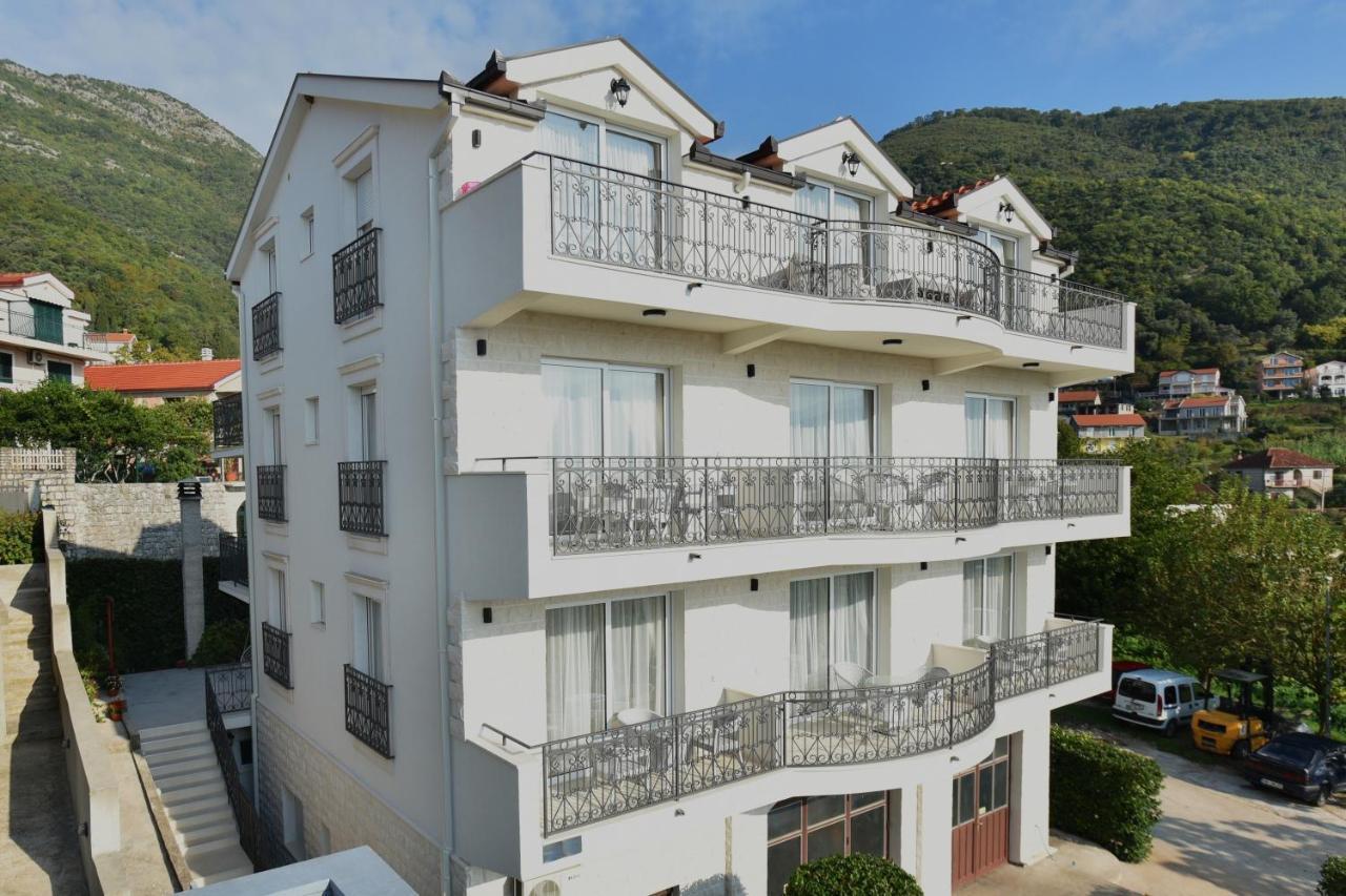 Villa Julia Baosic Exterior photo